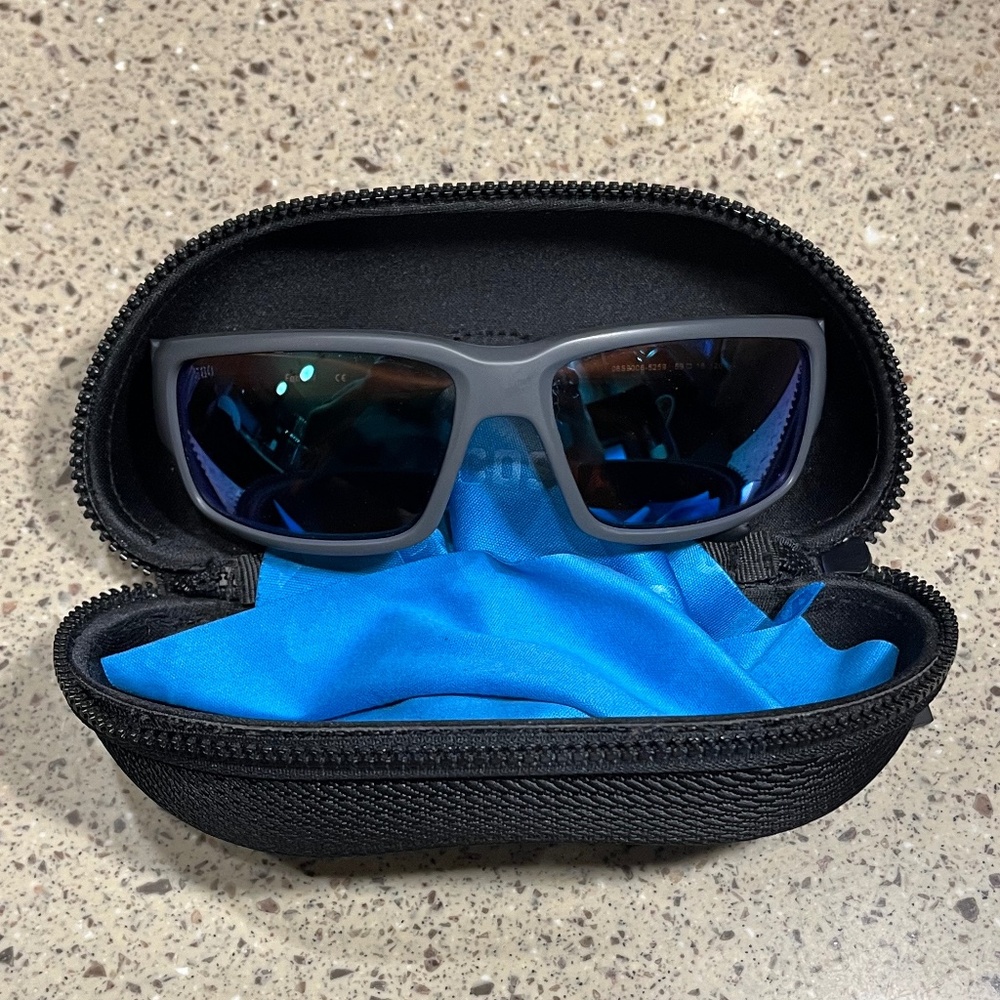 Costa Del Mar - Fantail - LIKE NEW!